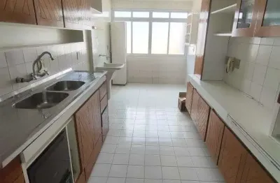 Apartamento com vista livre, em uma rua sem saída e segura com controlador de acesso