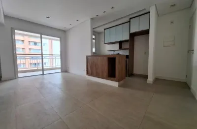 Apartamento impecável com suíte e 2 vagas no portal do morumbi