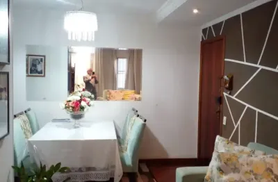 Lindo apartamento com 3 dormitórios com armários embutidos