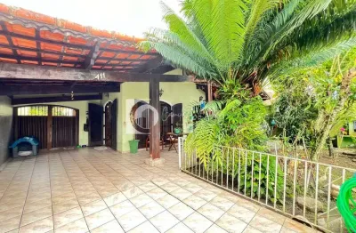 Casa isolada 3 dorms com piscina e edícula, flórida