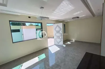 Casa isolada com piscina 3 quartos, 1 suíte, maracanã, pg