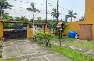 Sobrado 700 metros da praia com 4 quartos, mirim, praia grande
