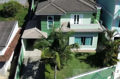 Casa para Venda em Teresópolis, PIMENTEIRAS, 4 dormitórios, 1 suíte, 4 banheiros, 2 vagas