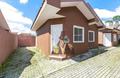 Casa com 2 dormitórios para alugar, 49 m² por R$ 1.769,65/mês - Boqueirão - Curitiba/PR
