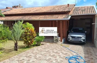 Casa com 2 quartos à venda na Rua dos Tubarões, Santinho, Florianópolis
