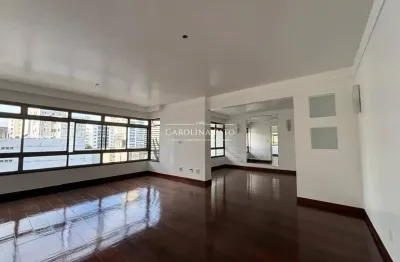 Apartamento espaçoso em andar alto , com piso em madeira, na graça