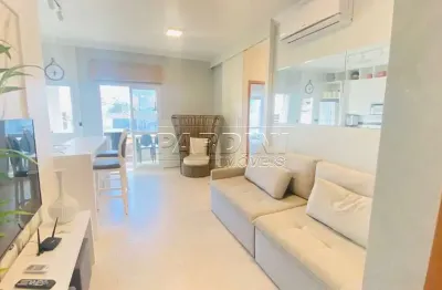Ótimo apartamento alto padrão com 3 dormitórios na praia das toninhas em ubatuba!