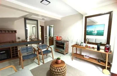 Excelente triplex frente mar, com piscina , no saco da ribeira em ubatuba!
