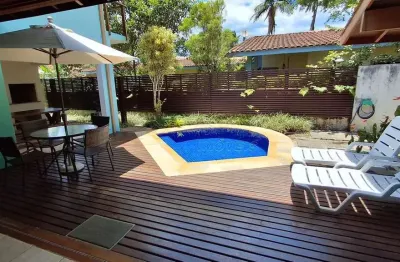 Ótima casa de temporada em condomínio, pertinho do mar, com 5 suítes, piscina e espaço gourmet, na praia do lázaro em ubatuba!