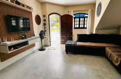 Apartamento duplex com 2 dormitórios na praia do Perequê-Mirim em Ubatuba!