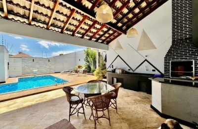 Sobrado à venda em maringá, jardim iguaçu, com 3 quartos, com 255.3 m²