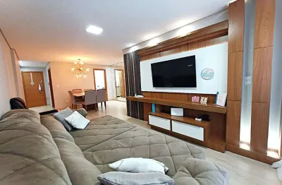 Apartamento à venda em Maringá, Zona 01, com 3 quartos, com 110.03 m², Gran Art