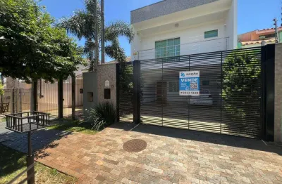 Sobrado à venda em maringá, zona 28, com 3 quartos, com 193.47 m²