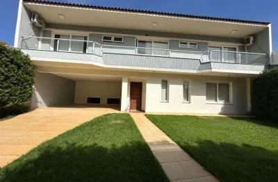 Casa com 3 quartos à venda na Rua Joaquim Nabuco, 1378, Zona 04, Maringá