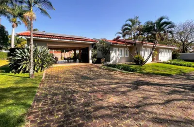 Casa à venda em maringá, jardim guaporé, com 2 suítes, com 573 m²