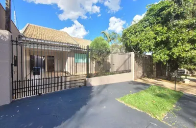 Casa para alugar em maringá, jardim everest, com 3 quartos, com 129.36 m²