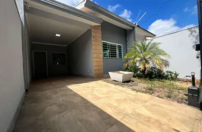 Casa à venda em Maringá, Jardim Higienópolis, com 3 quartos, com 99.69 m²