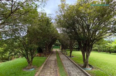 Chácara com 3 dormitórios à venda, 5000 m² por R$ 1.800.000,00 - Traviú - Jundiaí/SP