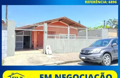 Casa para Venda em Itanhaém, Loty, 3 dormitórios, 1 suíte, 1 banheiro, 4 vagas