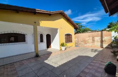 Casa para Venda em Itanhaém, Califórnia, 3 dormitórios, 1 suíte, 1 banheiro, 2 vagas