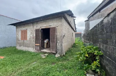 Casa para venda em itanhaém, umuarama, 2 dormitórios, 1 suíte, 1 banheiro, 2 vagas