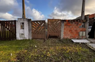Casa à venda na Avenida Marginal, 11464, Jardim Regina, Itanhaém