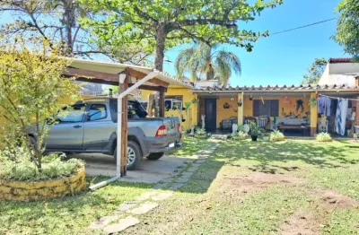 Casa para Venda em Itanhaém, Palmeiras, 3 dormitórios, 2 banheiros, 6 vagas