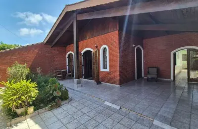 Casa para Venda em Itanhaém, Belas Artes, 3 dormitórios, 1 suíte, 3 banheiros, 2 vagas