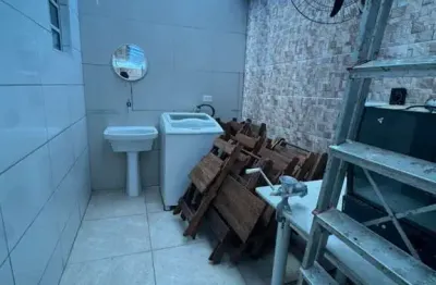 Casa para Venda em Itanhaém, Tupy, 2 dormitórios, 1 suíte, 1 banheiro