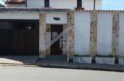 Casa alto padrão para venda em itanhaém, centro, 5 dormitórios, 1 suíte, 4 banheiros, 3 vagas