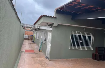 Casa para venda em itanhaém, jardim umuarama, 3 dormitórios, 2 suítes, 1 banheiro, 2 vagas