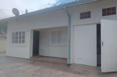 Casa para Venda em Mongaguá, Itaóca, 2 dormitórios, 1 suíte, 2 banheiros, 2 vagas