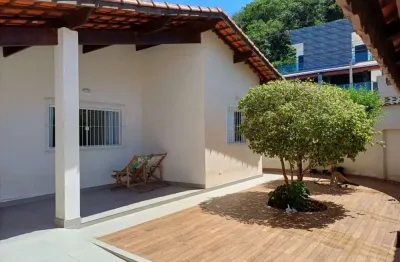Casa para venda em itanhaém, praia dos sonhos, 3 dormitórios, 1 suíte, 2 banheiros, 3 vagas