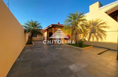 Casa com 3 dormitórios à venda, 178 m² por r$ 790.000,00 - centro - itapetininga/sp