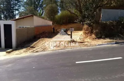 Terreno à venda no Centro, Alambari 