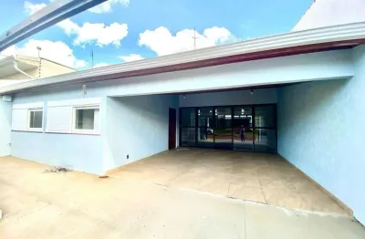 Sobrado com 4 dormitórios, 334 m² - venda por r$ 900.000,00 ou aluguel por r$ 8.536,06 - centro - itapetininga/sp