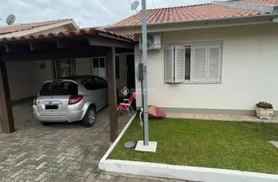Casa em condomínio fechado com 2 quartos à venda na frederico mussig, 129, panorama, montenegro, 55 m2 por r$ 250.000