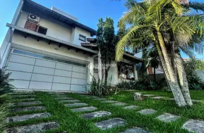 Casa com 3 quartos à venda na doutor paulo ribeiro campos, 375, progresso, montenegro, 215 m2 por r$ 985.000