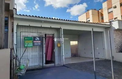 Casa com 2 quartos à venda na osvaldo aranha, 2015, centro, montenegro, 120 m2 por r$ 450.000