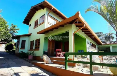 Casa com 3 quartos à venda na joío pessoa, 2420, centro, montenegro, 310 m2 por r$ 1.590.000