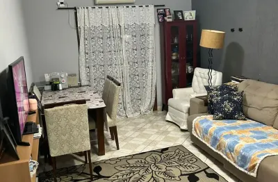 Casa a venda no jardim do bosque com quartos grandes e acesso a todos os comércios