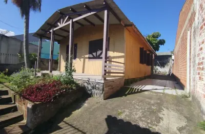 Casa 3 dormitórios com pátio amplo à venda em cachoeirinha, próximo ao parcão