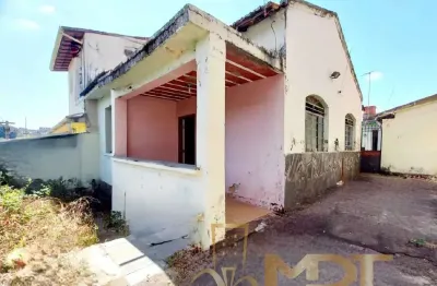 Casa com 2 quartos à venda na Santa Cruz, Belo Horizonte , 114 m2 por R$ 380.000