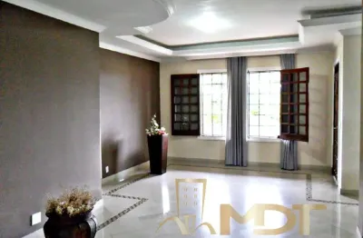 Casa com 6 quartos à venda no Trevo, Belo Horizonte , 361 m2 por R$ 2.000.000