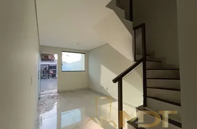 Casa com 2 quartos à venda na Candelária, Belo Horizonte , 100 m2 por R$ 480.000
