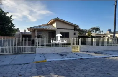 Casa de laje a 700m do mar – viva em arroio do silva com conforto e qualidade!