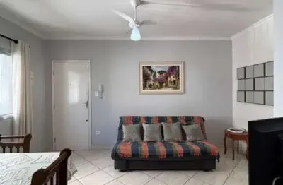 Apartamento 1 quarto, 1 banheiro social, 200 metros da praia
Mobiliado
Guilhermina