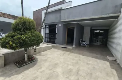 Casa alto padrao no real , com 3 suites , piscina, 250m da praia.