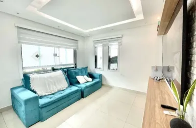 Casa 3 quartos com 1 suite
com piscina e churrasqueira a carvão