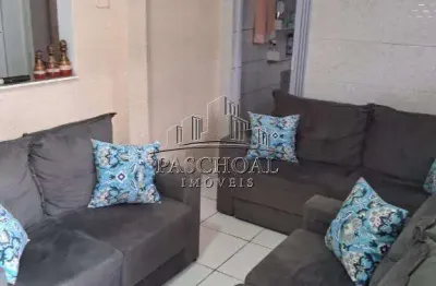 Apartamento de 1 quarto com  quintal na guilhermina com vaga de caragem coletiva.